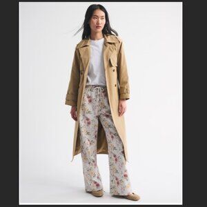 NWT ABERCROMBIE HIGH RISE WIDE LEG GREY SWEATPANTS FLORAL--SMALL--IN PACKAGING